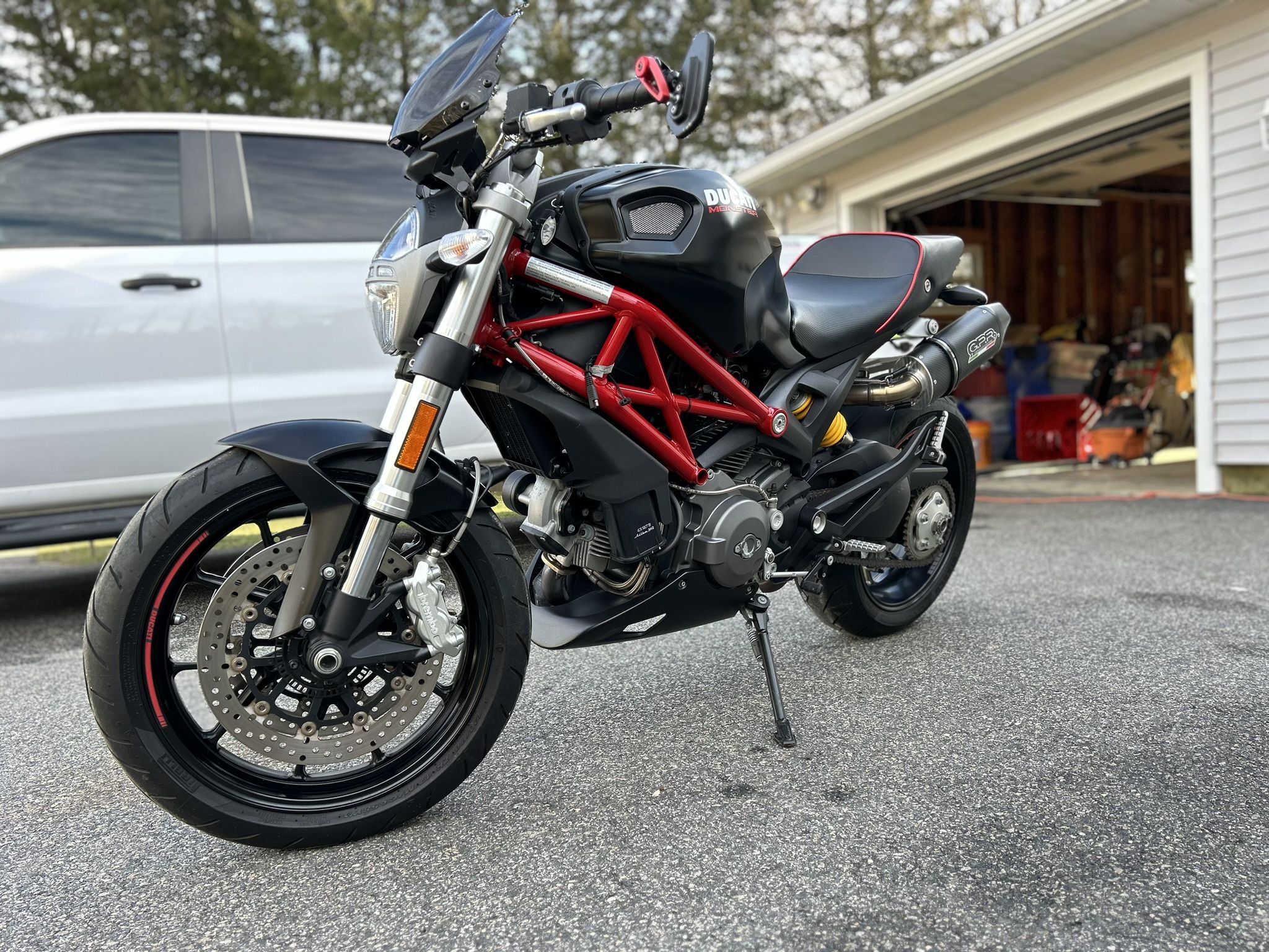 Ducati Monster 796