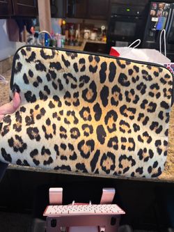 Leopard Print Laptop Sleeve with Zipper