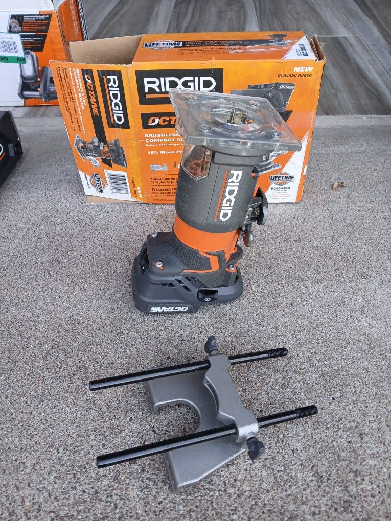 ROUTER RIDGID 18V TOOL ONLY