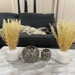 Home decor - Lamps, Clock, Candles, Lanterns 