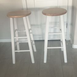 2 Bar Stools