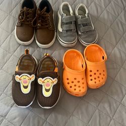 Baby Boy Shoes Diferente Size  25 For All 