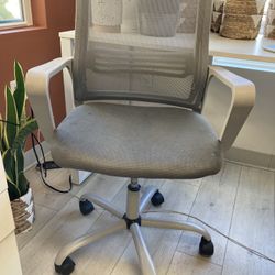 2 Free Office Chairs 