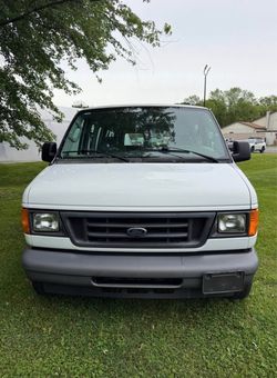 2006 Ford Econline E150 Passenger Van