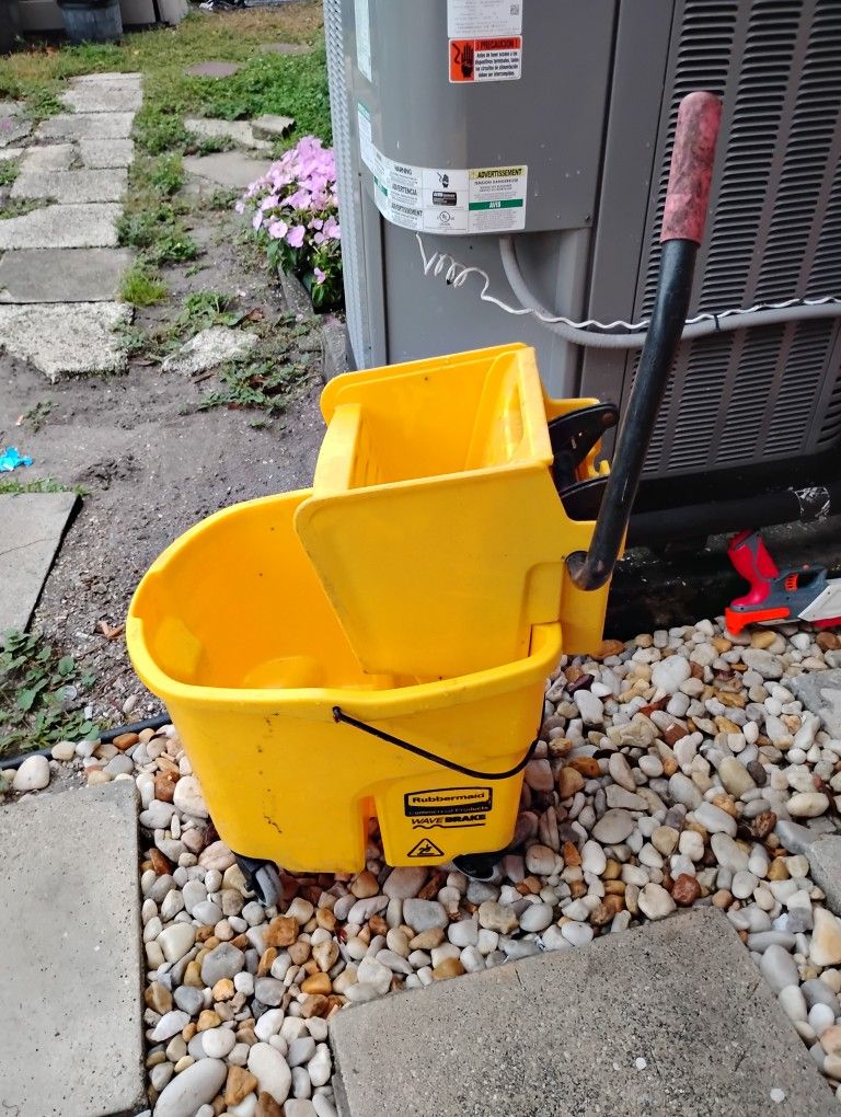 Commercial Mop Bucket