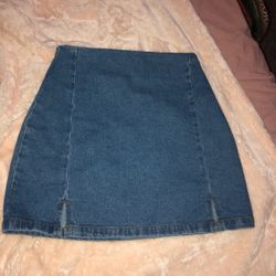 Brandy Melville Skirt 