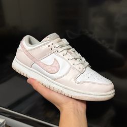 Nike Dunk Low - Pink Paisley