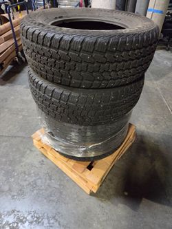 Dean Wintercat X/T -Studded Tires 235/65R16 (set of 4)