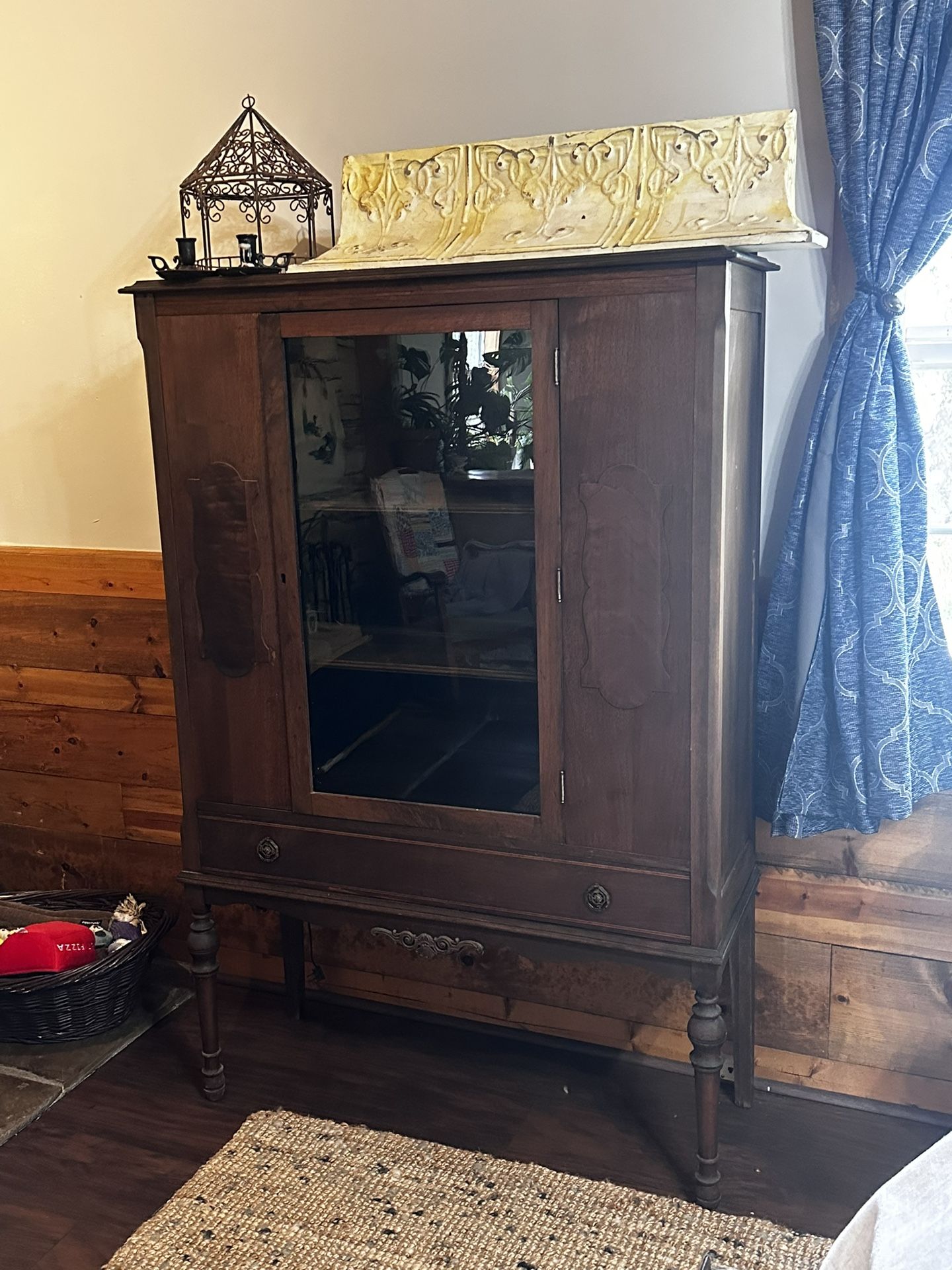 Vintage Wooden Cabinet