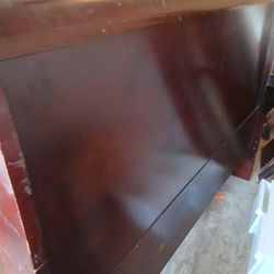 Queen Size Sleigh Bed