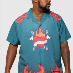HAWAIIAN SHIRT.... CHECK OUT MY PAGE FOR MORE ITEMS