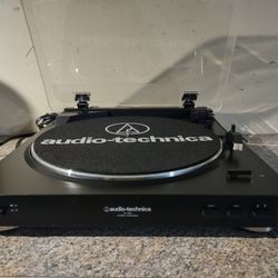 Audio Technica AT-LP60 Turntable 