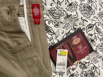 New Women’s Dickies Pants