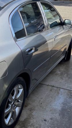 G35 2003 ( passenger doors)