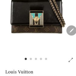Louis Vuitton Monogram Pochette LV Thelma