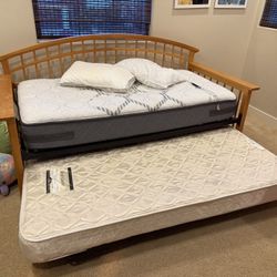 Twin Trundle Daybed with Two Mattresses - $30