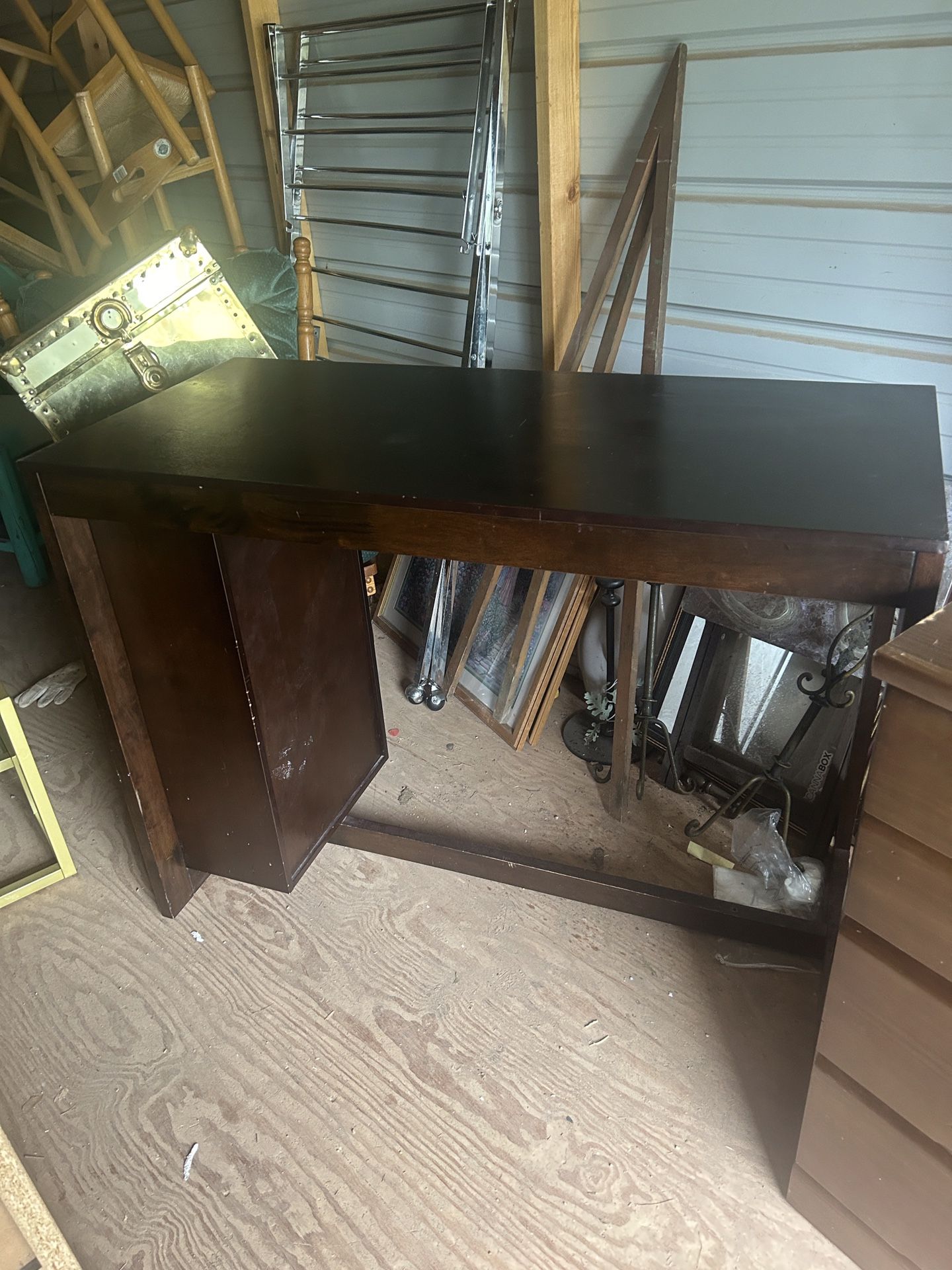 Bar high table it’s 35 inches tall 47 inches wide and 22 inches deep