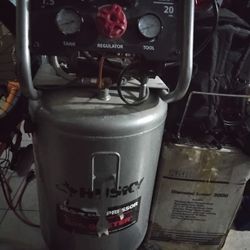 Husky Silent Ait Compressor