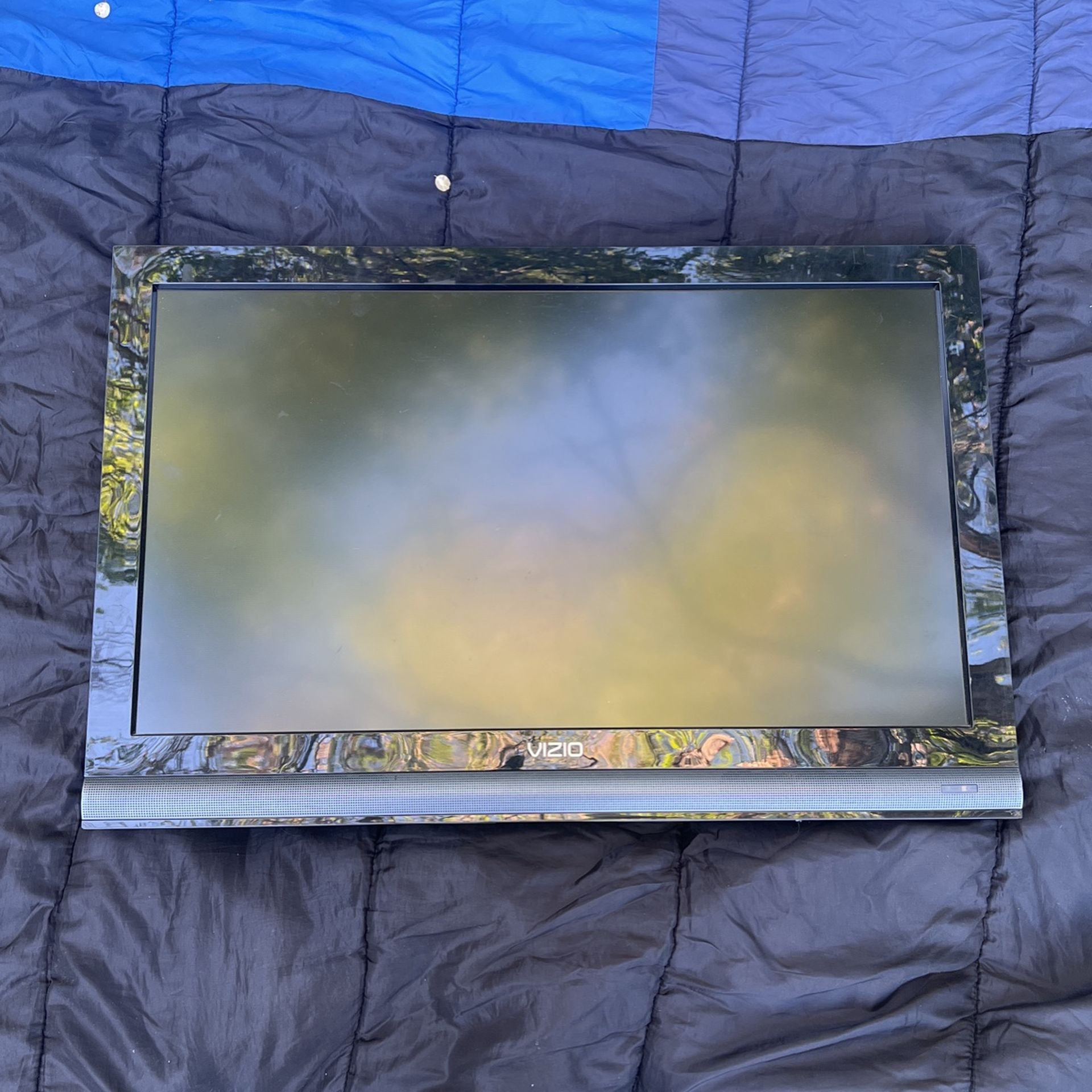 Vizio 30” Tv