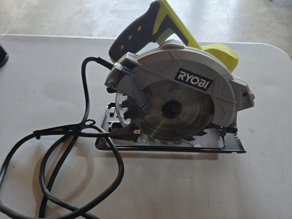 Ryobi Skill Saw