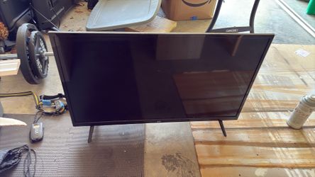 TCL Tv 30”