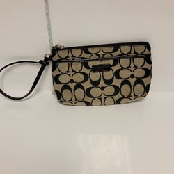 Coach Wristlet Clutch Brown Tan Leather Small 7” x 4”