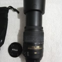 Nikon AF-S DX Nikkor 55-300mm f/4.5-5.6G ED VR Lens