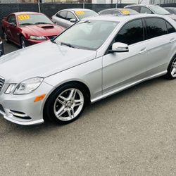 2013 Mercedes Benz E350*****WE FINANCE*****