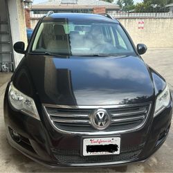 VW Tiguan 2011
