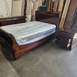 Queen Bedroom Set
