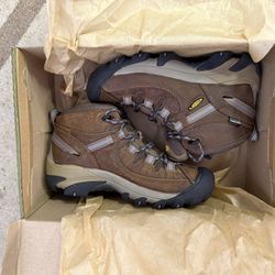 Keen Slate Black/Flint Stone, size 7, Targhee II Mid