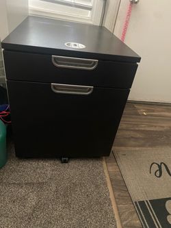 File cabinet