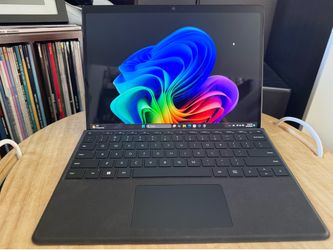 Surface Pro 11 OLED 16GB 512GB + Keyboard + Pen – X Elite