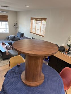 Fluted Table