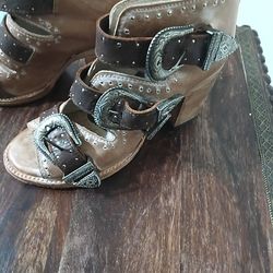 Freebird Violet size 10