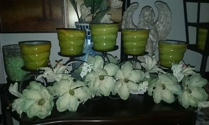 Flores de Magnolias de todo estilos, deje su ☎ para detalles.