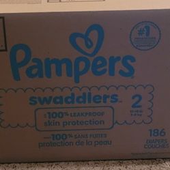 Pampers Swaddlers.    186ct