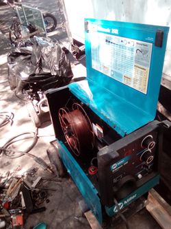 Welder.,,good, strong alot of life left normal wear and tear  sold as is dose work.