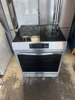 Frigidaire Gallery electric stove induction 30 inches brand new one receipt for 6 months warranty