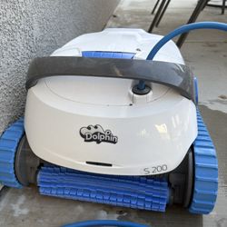 New Dolphin S200 Pool Vacuum  $700 OBO