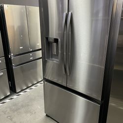 Samsung - French Door Refrigerator / Counter Depth