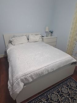 IKEA MALM BED QUEEN