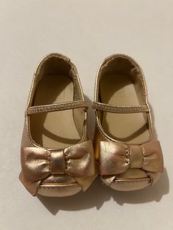 Baby Girl Rose Gold Mary Jane Flats size 4