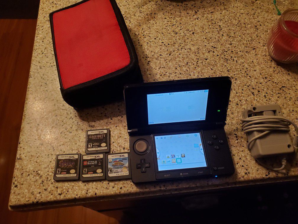 Nintendo 3ds Bundle With Games, Charger And Case