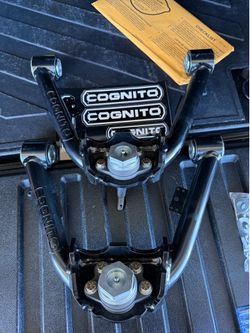 Brand new cognito upper control arms