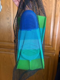 Swim Fins in Mesh Carry Bag