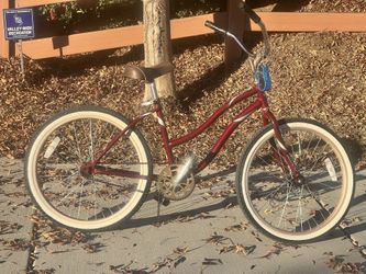 Huffy Women’s Beach Cruiser