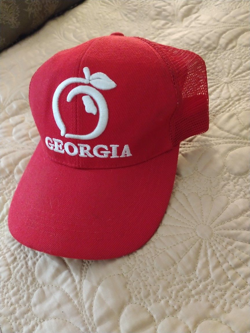 NEVER WORN COLLECTABLE GEORGIA HAT