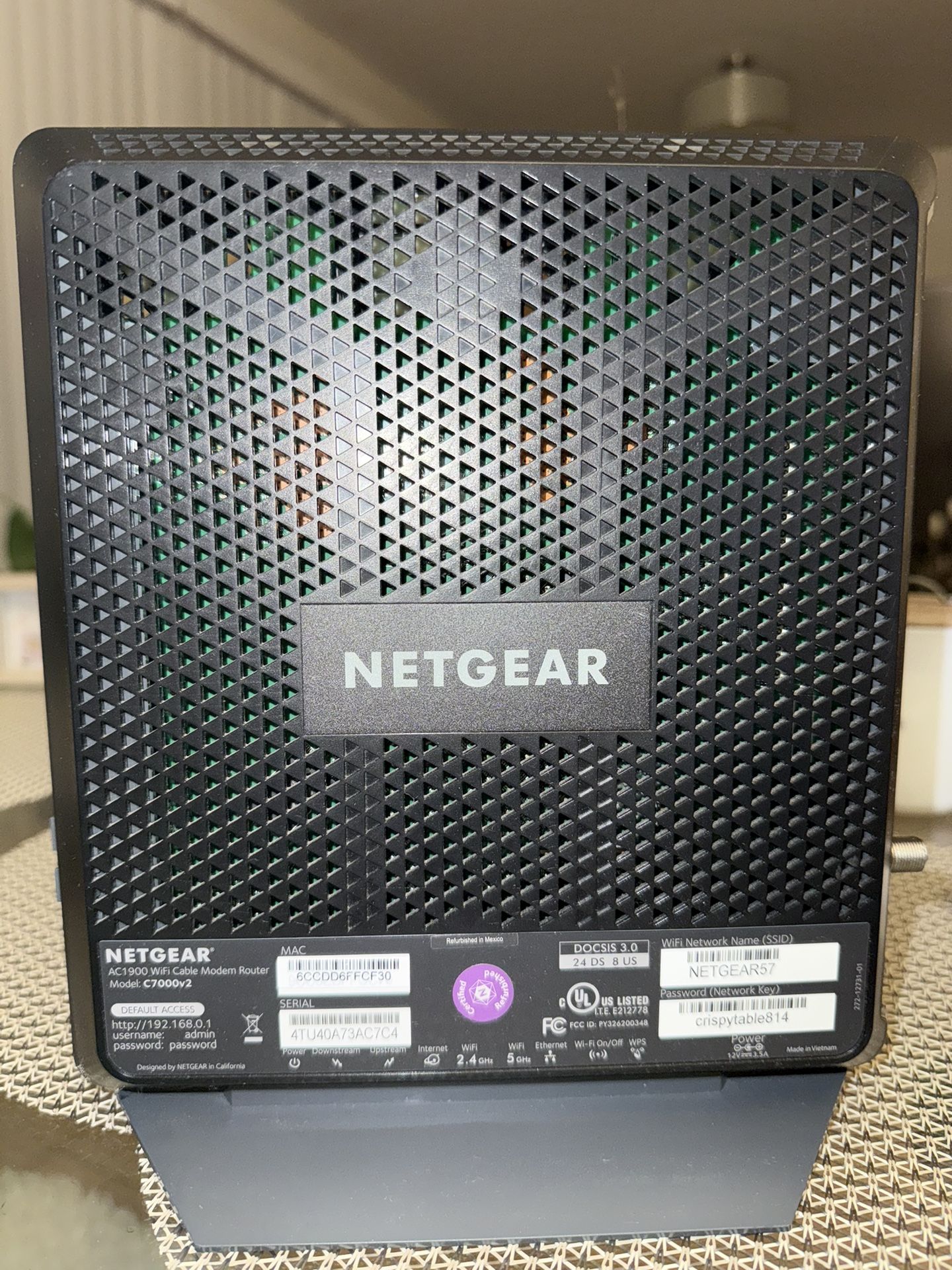 NETGEAR C7000v2 AC1900 Modem Router (Great Condition)