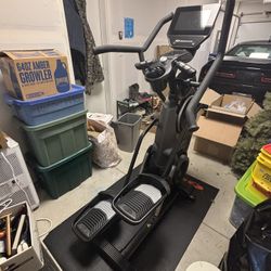 Bowflex M9 Elliptical Trainer